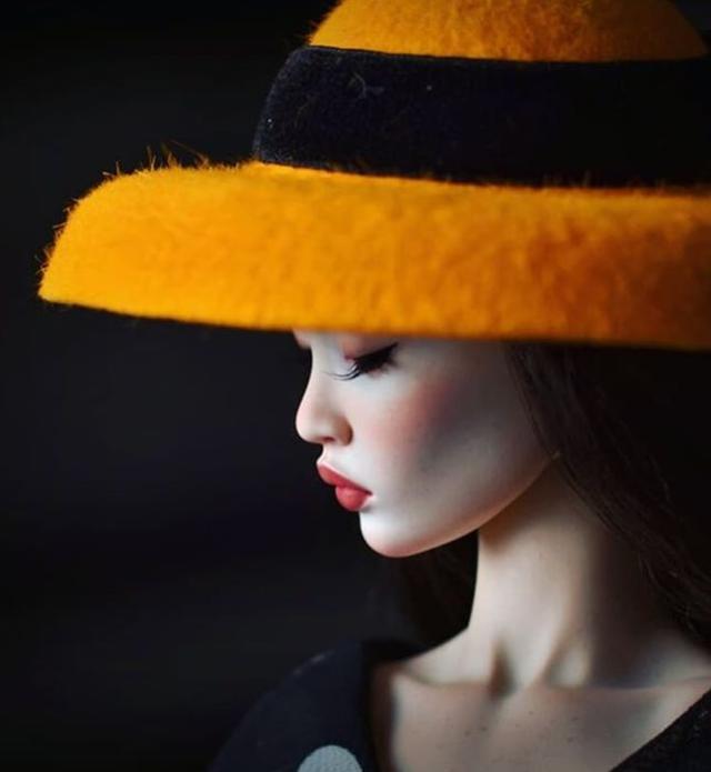 火爆ins的俄羅斯手工女!她製作的洋娃娃顏值碾壓好萊塢頂級美女,「衣服穿搭」更是全網爆讃!