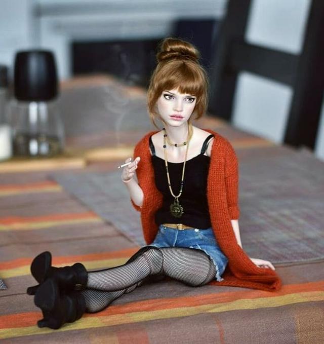 火爆ins的俄羅斯手工女!她製作的洋娃娃顏值碾壓好萊塢頂級美女,「衣服穿搭」更是全網爆讃!