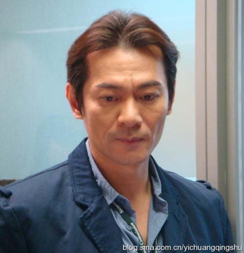 「最帥唐僧」江華憂鬱淡出10年！轉行拉保險「驚傳出軌」妻子選擇原諒：老公為家庭付出