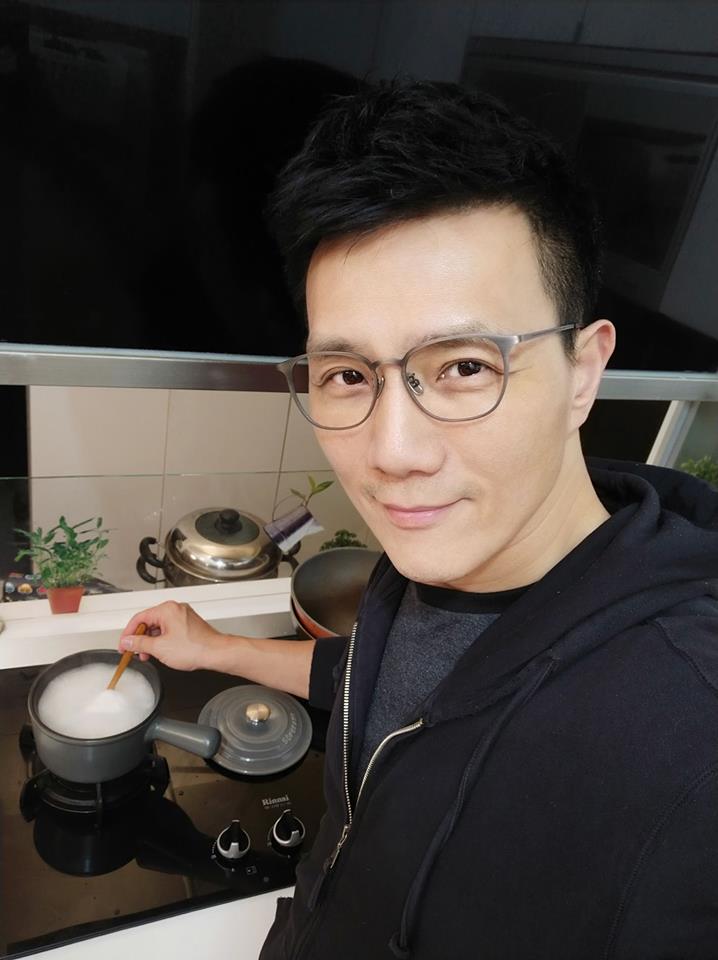 從浪子轉性變好爸爸！ 蔣偉文妻靠「溫水煮青蛙」馭夫  曾是料理白癡「因老婆一句話」成型男主廚