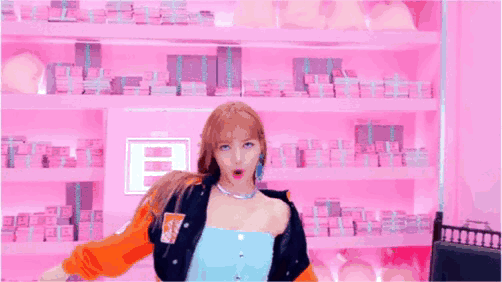 力壓周子瑜、石原里美，登頂亞太區最美Top1， 被稱為「人間芭比」的她究竟有多迷人？