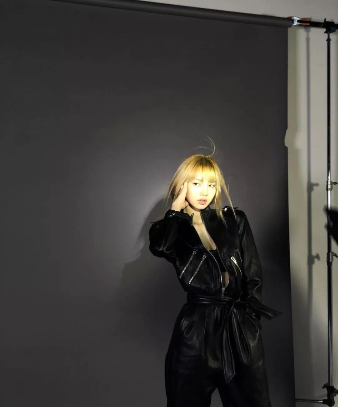 力壓周子瑜、石原里美，登頂亞太區最美Top1， 被稱為「人間芭比」的她究竟有多迷人？