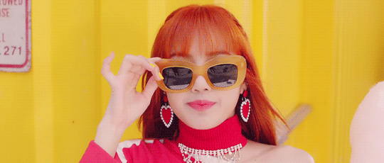 力壓周子瑜、石原里美，登頂亞太區最美Top1， 被稱為「人間芭比」的她究竟有多迷人？