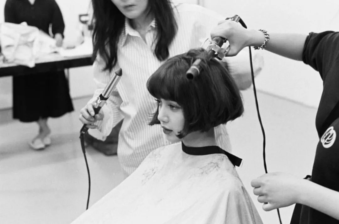 力壓周子瑜、石原里美，登頂亞太區最美Top1， 被稱為「人間芭比」的她究竟有多迷人？