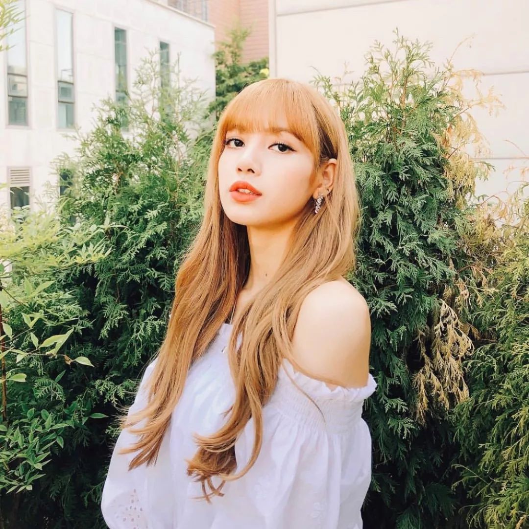 力壓周子瑜、石原里美，登頂亞太區最美Top1， 被稱為「人間芭比」的她究竟有多迷人？