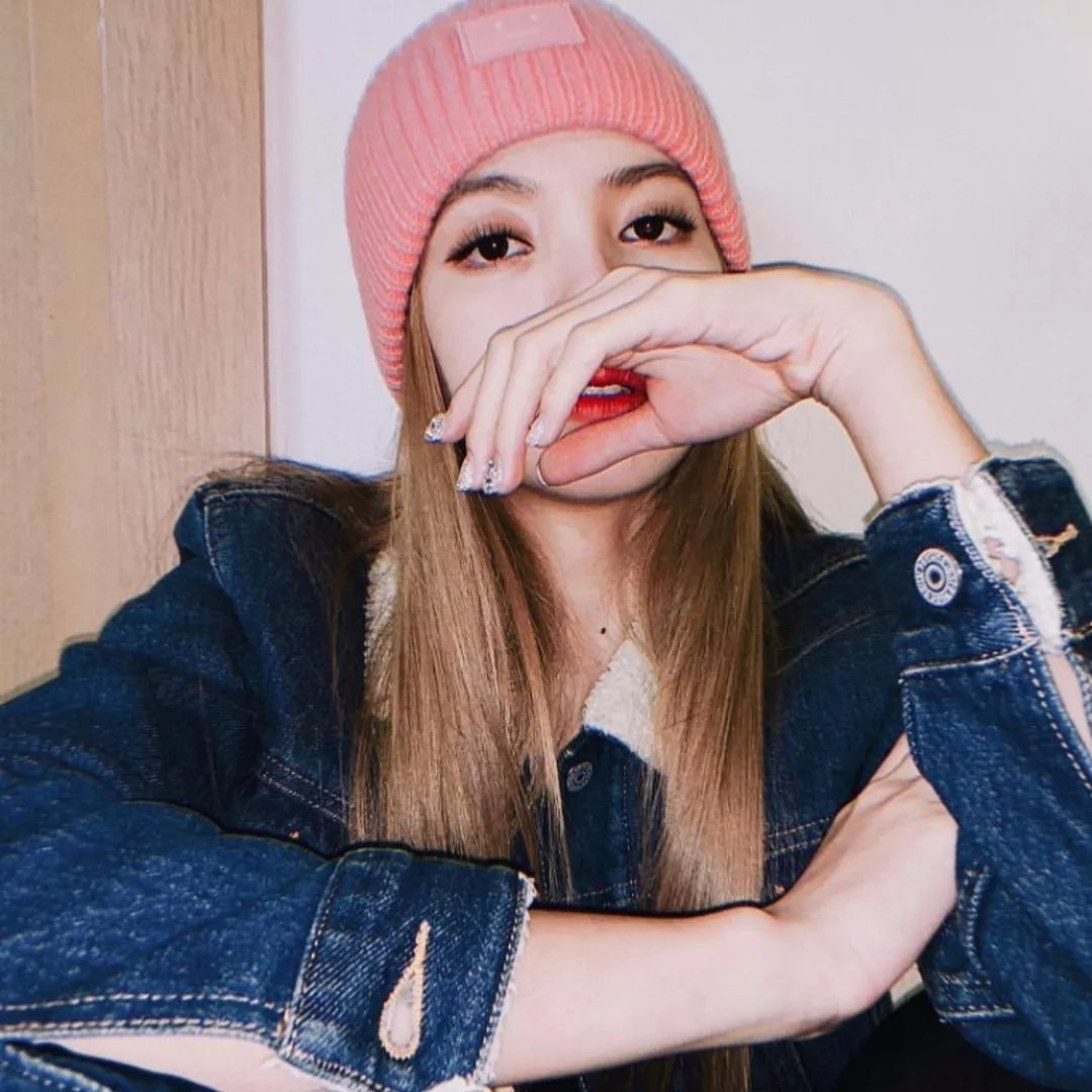 力壓周子瑜、石原里美，登頂亞太區最美Top1， 被稱為「人間芭比」的她究竟有多迷人？