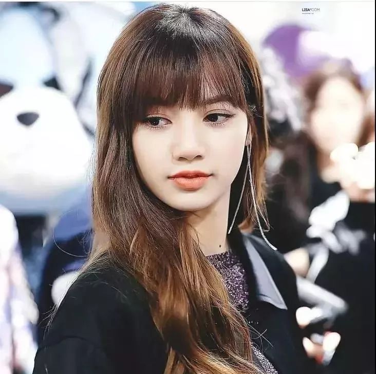 力壓周子瑜、石原里美，登頂亞太區最美Top1， 被稱為「人間芭比」的她究竟有多迷人？