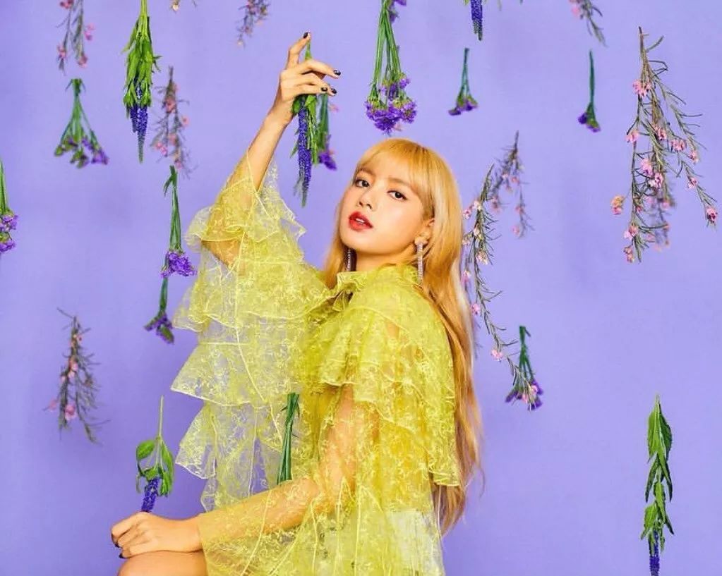 力壓周子瑜、石原里美，登頂亞太區最美Top1， 被稱為「人間芭比」的她究竟有多迷人？