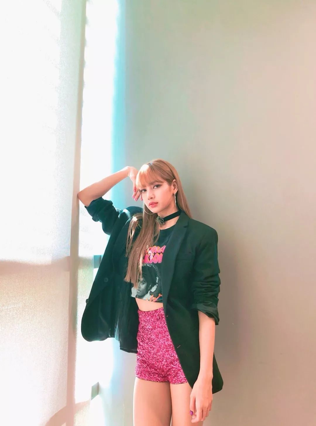 力壓周子瑜、石原里美，登頂亞太區最美Top1， 被稱為「人間芭比」的她究竟有多迷人？