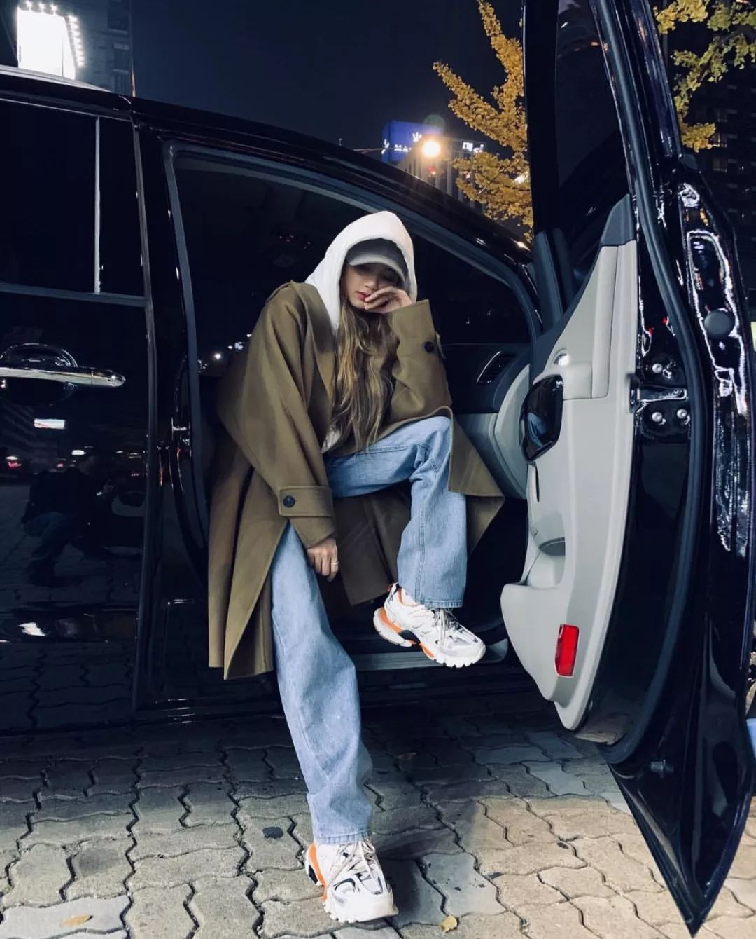 力壓周子瑜、石原里美，登頂亞太區最美Top1， 被稱為「人間芭比」的她究竟有多迷人？