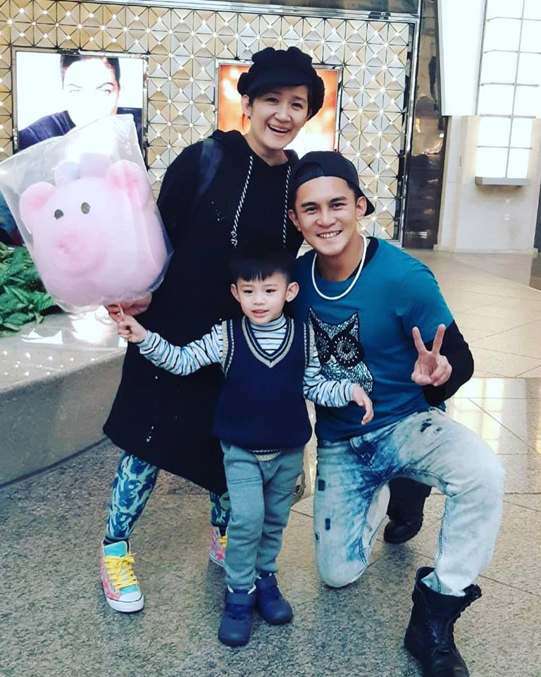 愛家好男人！Terry婚前允諾「絕不讓妳和孩子餓到」羅美玲點頭嫁　「總讓她先洗澡」包辦所有家務超寵妻小