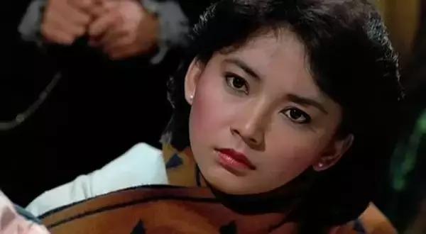 她貌美如林青霞…曾讓台北黑幫「願意金盆洗手」 拍戲遇難後重生成勵志女神