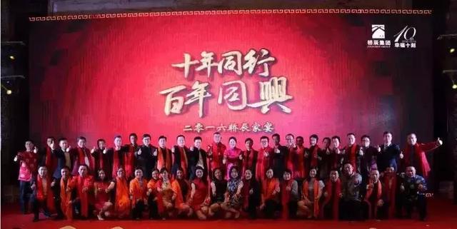 巾幗英雄!她不到20歲開始「當卡車司機」 靠自己拚成汽車公司CEO 「身價400億」不忘貢獻公益