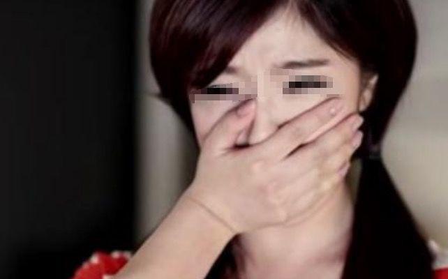 孩子出生後！老公主動睡沙發「我半夜去送被子」　「一摸到他的手」隔天我決定離婚