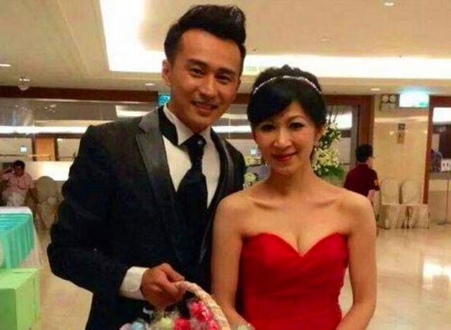 姐弟戀年齡相差2歲,相戀多年終結婚卻難以懷孕,中年終獲龍鳳胎!
