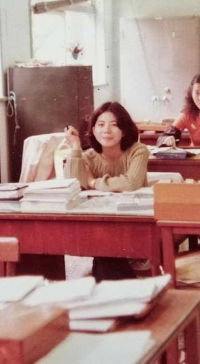 母愛太偉大！翻出「母親40年前舊照」他大吃一驚　「生3兄弟前後一對比」網淚崩：辛苦媽媽了