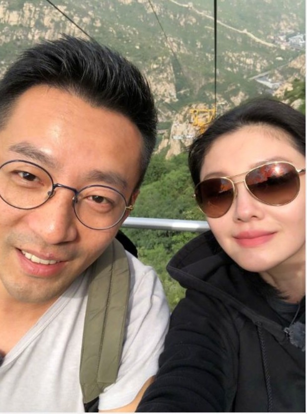 大S婚姻不被看好「汪小菲總是第一時間保護她」　結婚8周年「6朵玫瑰配薑母鴨」平凡相依最幸福