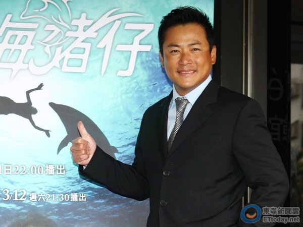 48歲江宏恩「一個月狂鏟13公斤」變超帥！與陳曉菁搭檔使壞「公開瘦身秘訣」：不像大叔了