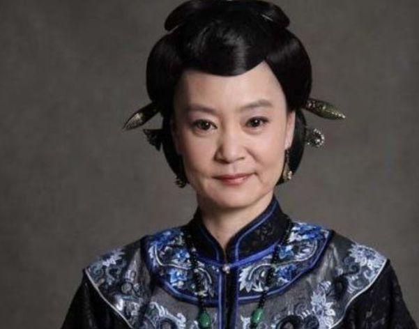 家人反對闖出一片天！劉雪華感情坎坷「遇大13歲丈夫」疼愛  如今「60歲風韻猶存」自然老去