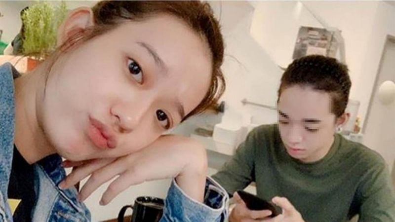 白髮人送黑髮人！孟耿如弟弟「在家中走了」得年23歲　離開前「留最後訊息給女友」全家人淚崩