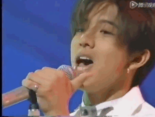 50歲的工藤靜香被嘲容顏已衰，卻被「男神木村拓哉」寵愛16年！一看她年輕時的照片，才發現木村拓哉早計畫好了