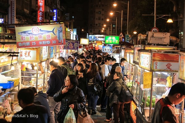 塞一整隻章魚！夜市章魚燒「用料超澎湃」不怕你吃　過來人一看「勸千萬別買」：不想再被坑