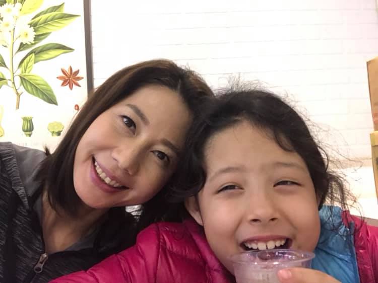 嫁美國老公10年！丁寧曬「3混血兒女」遺傳爸媽好基因　 當職業婦女「被女兒抱怨」愧疚：我不完美