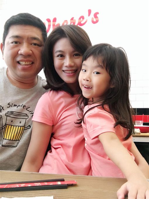 疼某大丈夫！NONO當年求婚遭反對「靠師父助攻」抱得美人歸　太太「夏天要吃燒仙草」他出奇招網讚：太貼心