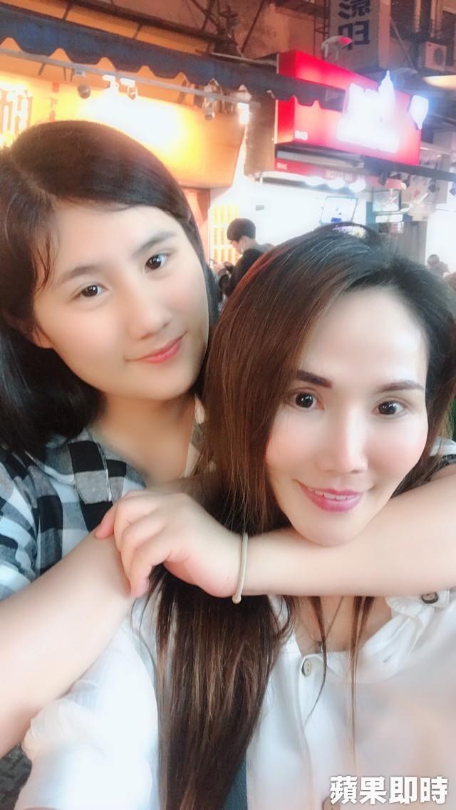 胡曉菁走過失婚「女兒讓我有使命感」身兼多職苦撐經濟　不做花瓶「升大學副院長」睡不到4小時