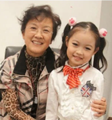 《延禧》太后60歲才當媽「因無法生育」與夫領養女兒　劇中演了半輩子母親「現實卻截然不同」