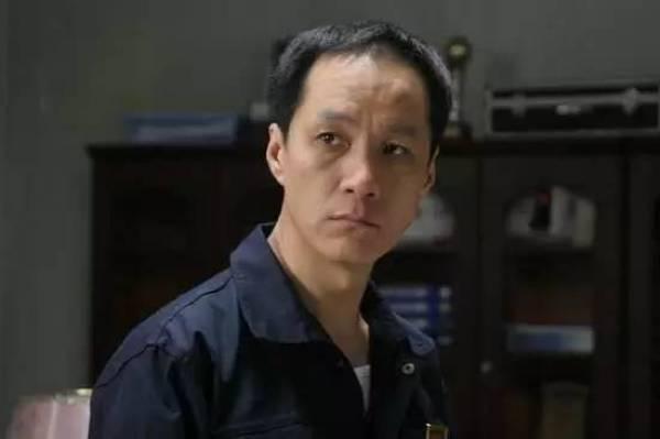 失婚後遇見幸福！她比現任丈夫大8歲「恩愛26年」　「膝下無子女」今64歲依舊有少女感