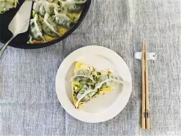 媽媽把「雞蛋打進製冰盒裡」意想不到的雞蛋保存妙招！媽媽太聰明了 