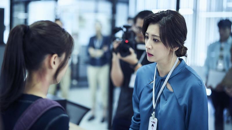 賈靜雯「拋下修杰楷」開車載三女兒！遭入戲影迷謾罵「大女兒出面力挺」：媽媽很好