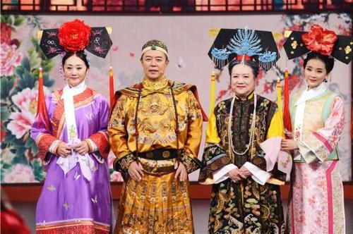 《還珠格格》老佛爺「藏了52年老公」身分大有來頭　和「晴兒淚擁重聚」同框照超經典