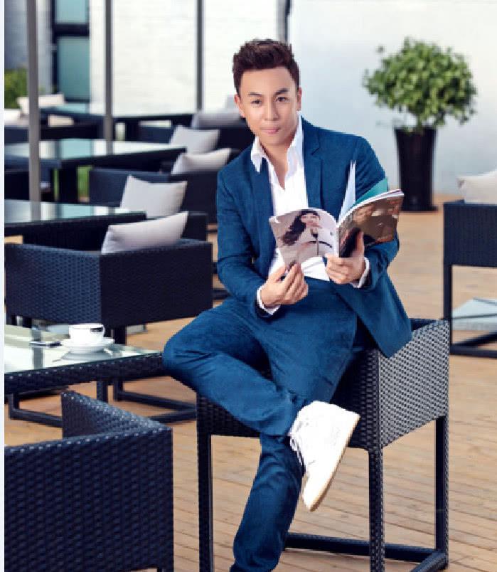 為什麼釋小龍多年不拍戲，卻有花不完的錢？網友：你也不看看他爸是誰