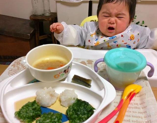 日本媽媽出賣「呆萌兒子日常蠢照」爆紅　媽媽一離開「影帝級超Q表情」網融化：根本行走表情包❤
