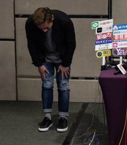求鄭秀文原諒他！許志安經紀人喊冤「都是女生主動」　只是一時糊塗：「他以前做很多公益」