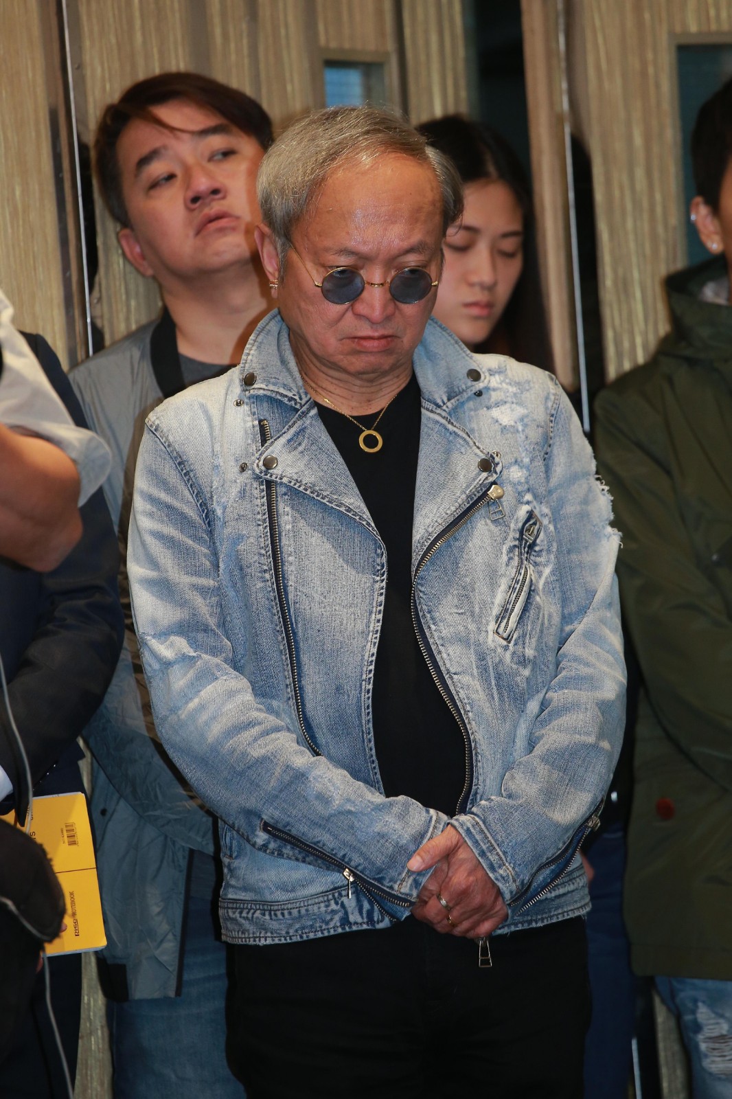 求鄭秀文原諒他！許志安經紀人喊冤「都是女生主動」　只是一時糊塗：「他以前做很多公益」