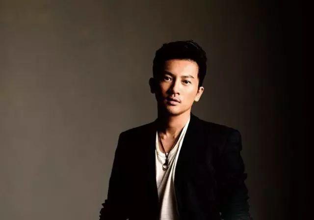 蘇有朋「3個月狂甩8公斤」逆襲成男神！節目上「看見15歲的自己」淚崩：都會過去的