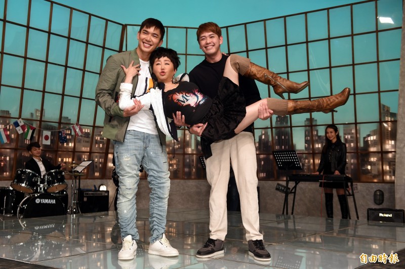 藍心湄哭了！憶交往小13歲男友「男人幾歲都很幼稚」　54歲焦慮「怕自己有天被遺忘」