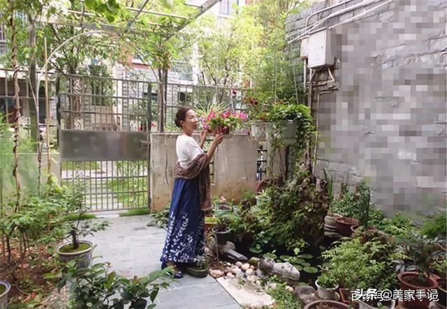 退休後不忘夢想！她用6年親手「打造夢境花園」 鄰居「酸做白工」一看嚇傻：冬天雪景春天花開美翻