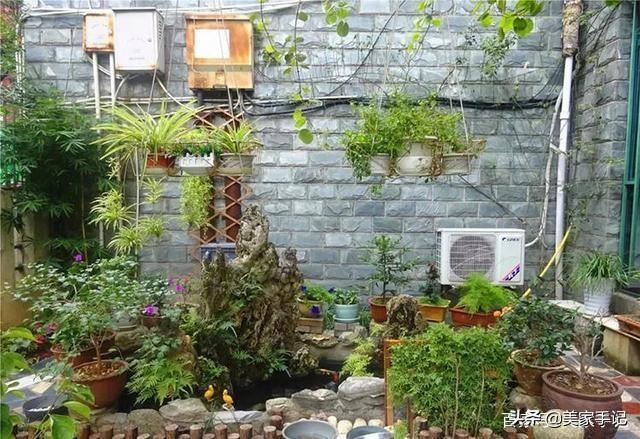 退休後不忘夢想！她用6年親手「打造夢境花園」 鄰居「酸做白工」一看嚇傻：冬天雪景春天花開美翻