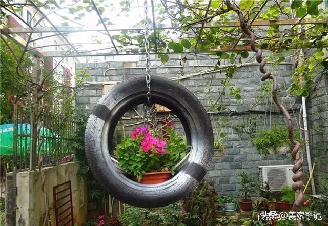 退休後不忘夢想！她用6年親手「打造夢境花園」 鄰居「酸做白工」一看嚇傻：冬天雪景春天花開美翻