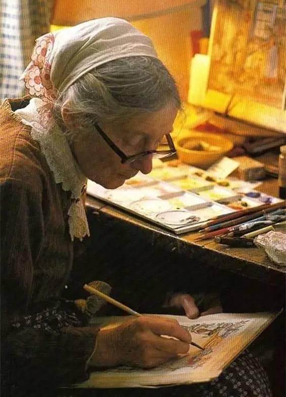 92歲活成仙女模樣!她57歲隱居山林「沒電沒自來水」 荒野生活「卻像美麗油畫」一生瀟灑人人羨