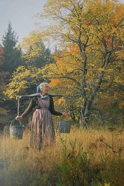 92歲活成仙女模樣!她57歲隱居山林「沒電沒自來水」 荒野生活「卻像美麗油畫」一生瀟灑人人羨