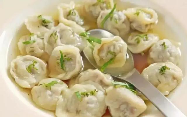 【心理測驗】從下列「四種餛飩料理」選一碗，測外人都不知道的，你內心「最真實的性格」！