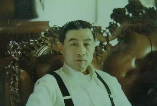 左翎17歲出道「31歲成名卻婚變」!二婚富商「定下婚姻協議」相伴一生 如今56歲依舊優雅迷人