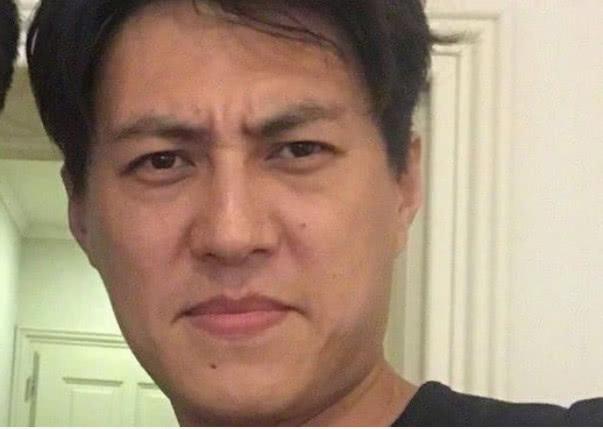 余文樂卸妝後，鍾漢良卸妝後，李晨卸妝後，網友直呼：他才是貨真價實的男神！