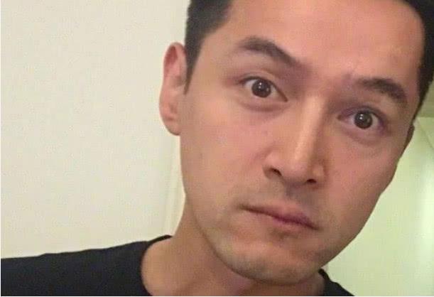 余文樂卸妝後，鍾漢良卸妝後，李晨卸妝後，網友直呼：他才是貨真價實的男神！