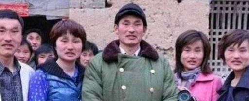 「明星全家都長一個樣」基因太強大　看到最後一張圖網友忍不住笑了